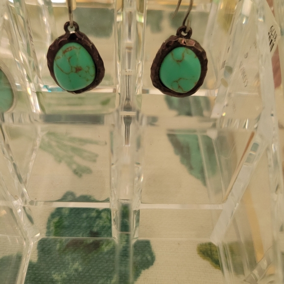 Statement earrings - Picture 4 of 4